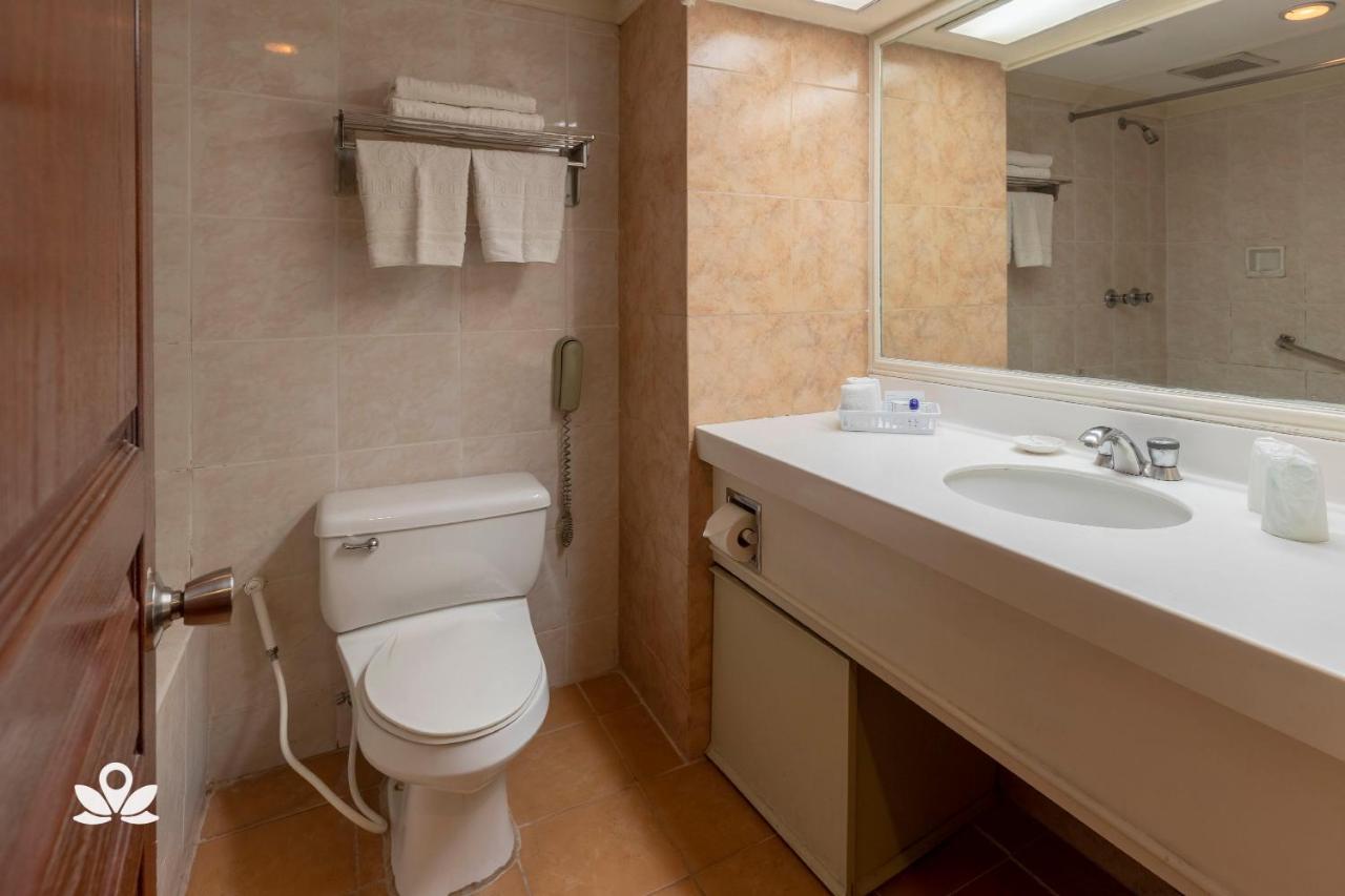 Zen Rooms Tiara Oriental Manila Makati City Екстер'єр фото
